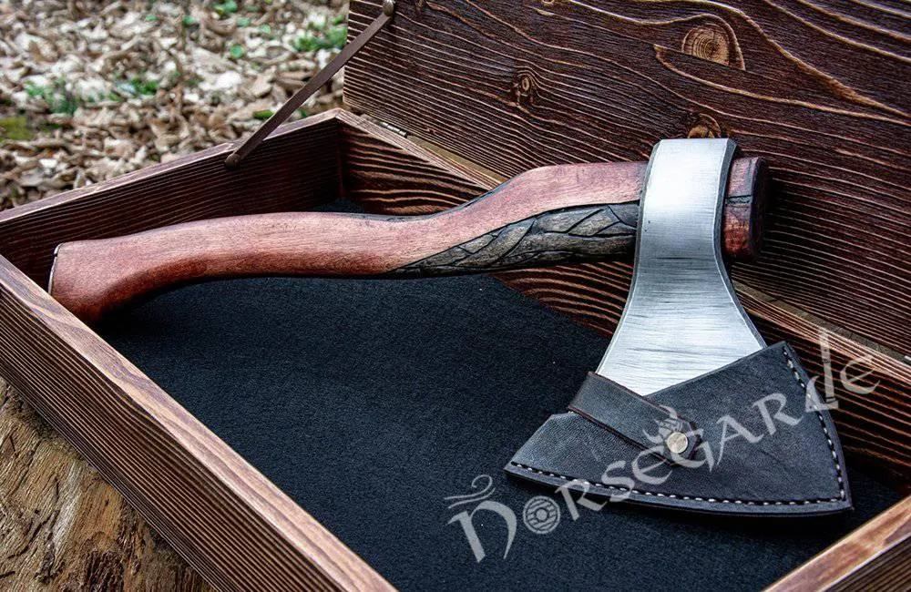 Handforged Nordic Axe 'Celtic Man'